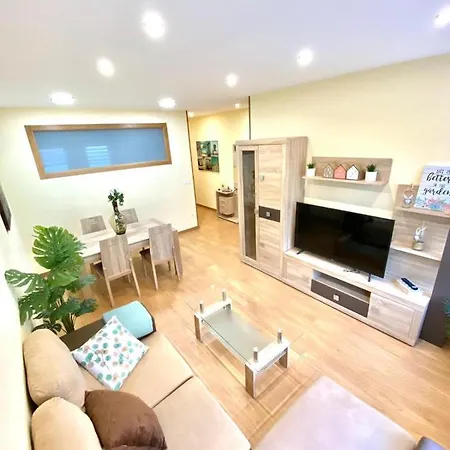 Apartament Arenal Home, Parking Gratis